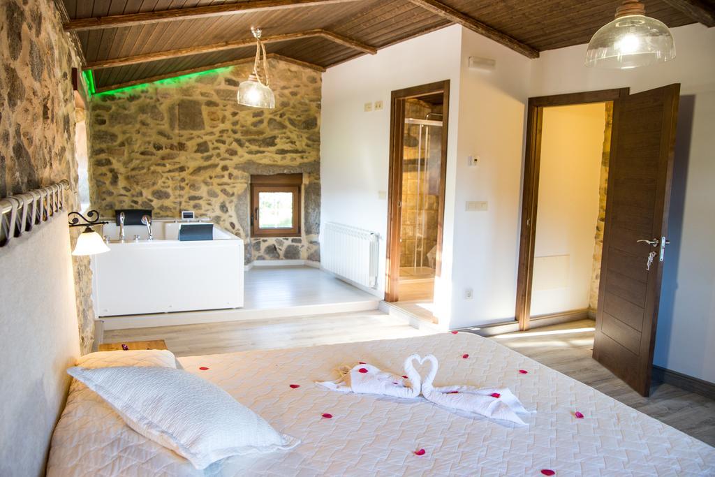 Casa Das Fiadeiras De Nemina Con Jacuzzi Esterno foto