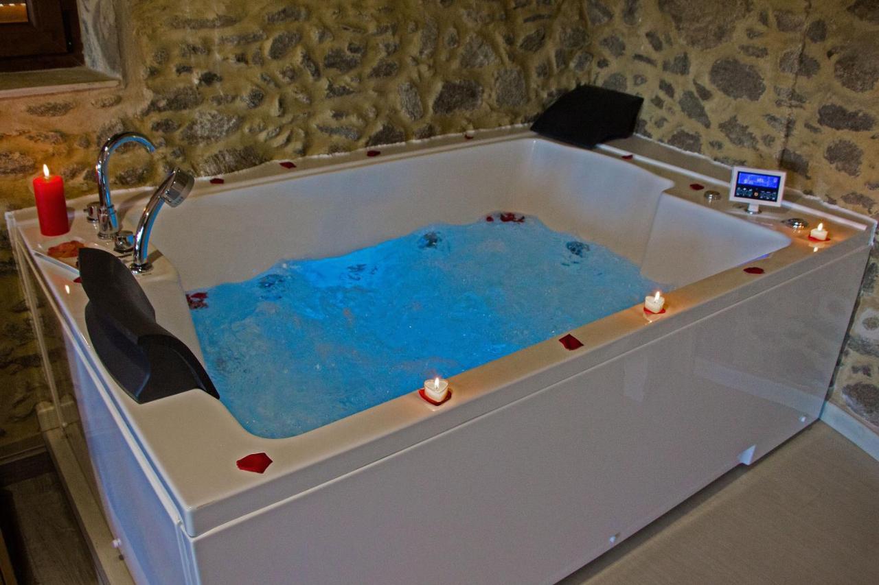 Casa Das Fiadeiras De Nemina Con Jacuzzi Esterno foto